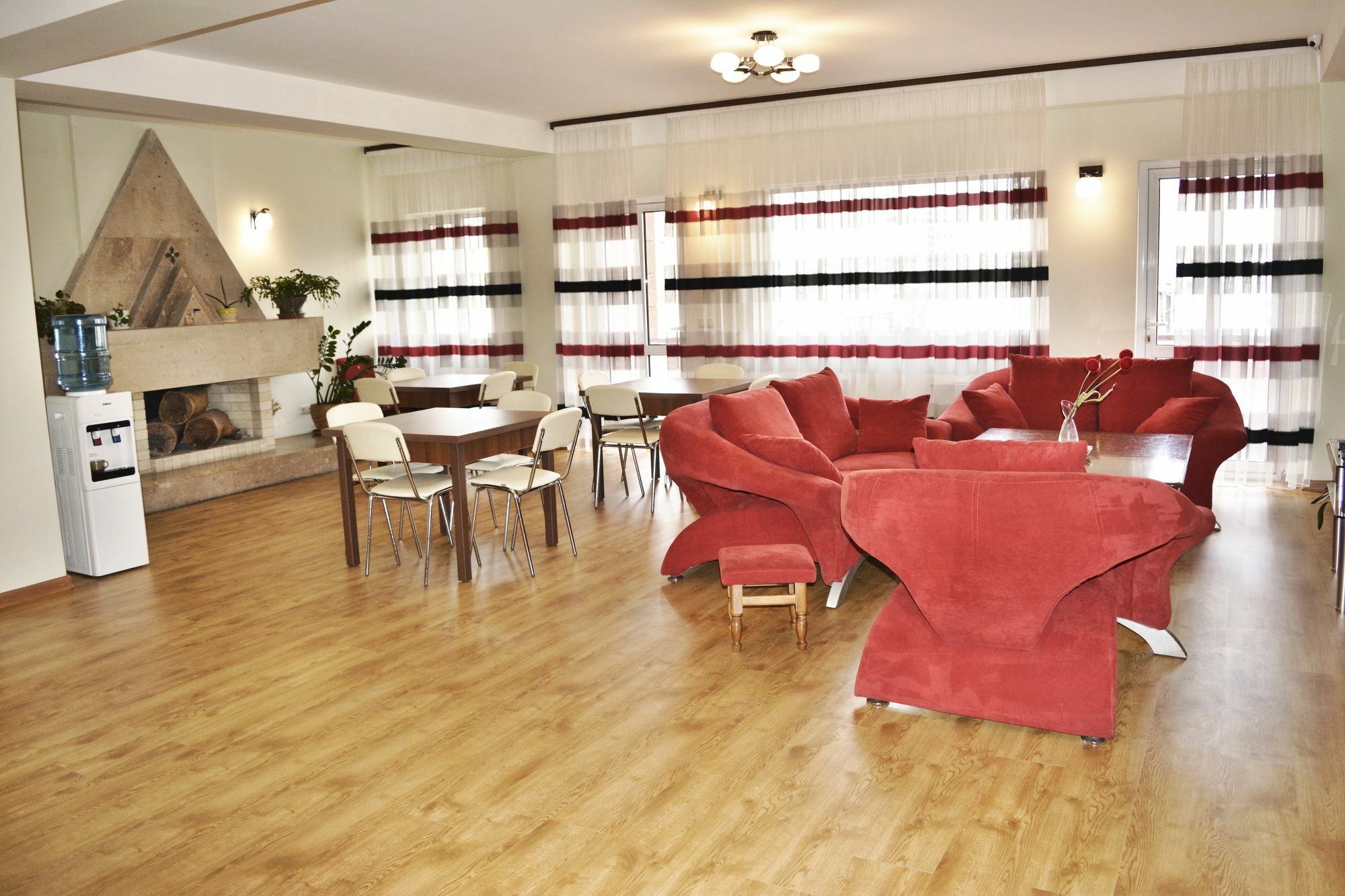 The Rooms Hostel Jerevan Exteriör bild